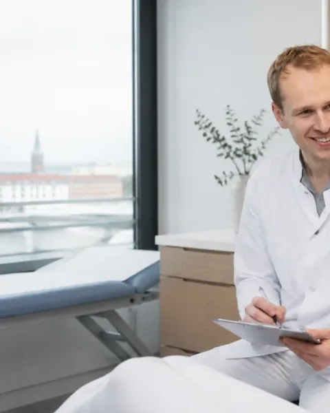 Symbolbild: Migräne-Behandlung mit Botulinumtoxin in Bremen bei Dr. Dr. Ole Jung